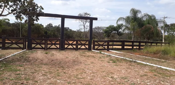 Fazenda/Sítio à venda, 20000m² no , Araçaí