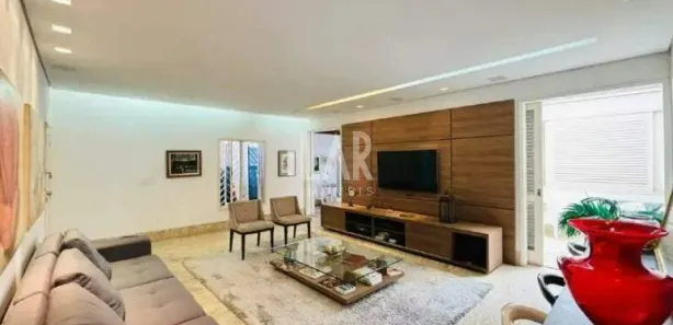 Casa com 3 Quartos à venda, 261m² no São José, Belo Horizonte