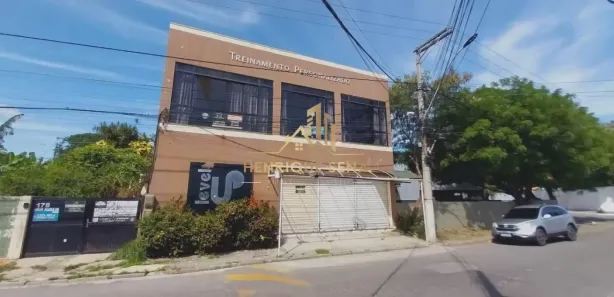 Prédio Comercial para alugar, 200m² no Centro, São Pedro da Aldeia