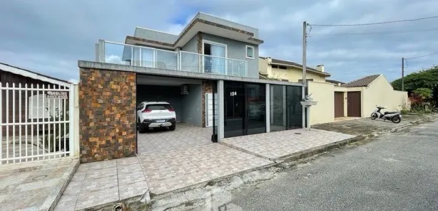 Sobrado com 3 Quartos à venda, 220m² no Perequê, Matinhos
