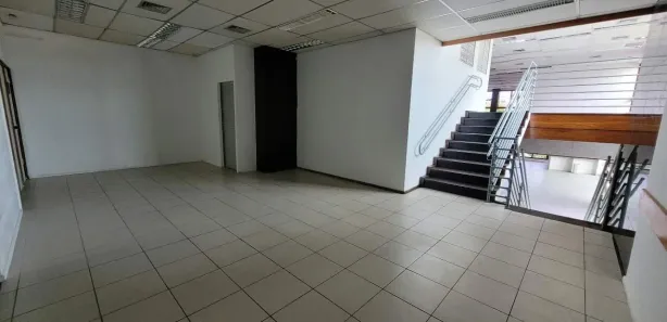 Sala Comercial para alugar, 930m² no Boa Vista, Recife