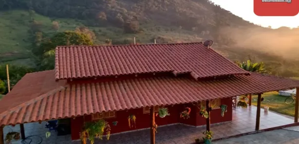 Fazenda/Sítio com 3 Quartos à venda, 70000m² no , Brumadinho