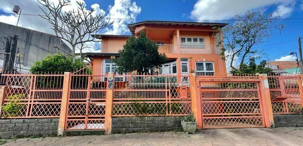 Sobrado com 4 Quartos à venda, 282m² no Jardim do Bosque, Cachoeirinha