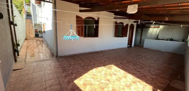 Casa com 3 Quartos para venda ou aluguel, 405m² no Estrela do Oriente, Belo Horizonte