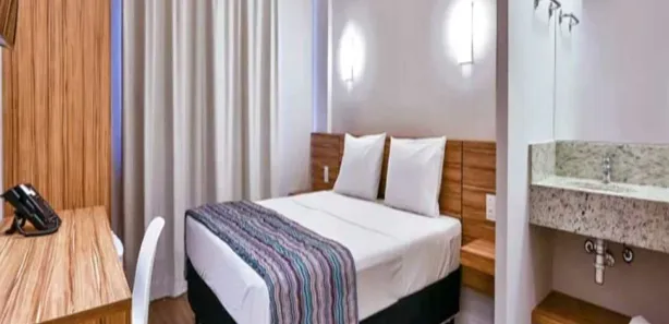Flat com 1 Quarto à venda, 18m² no Parque Industrial Mário Bulhões, Maringá
