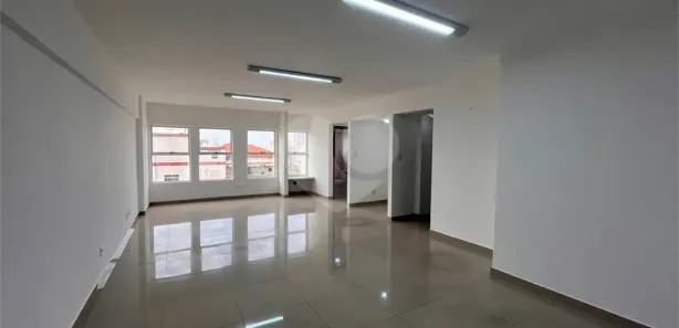 Sala Comercial para venda ou aluguel, 45m² no Embaré, Santos