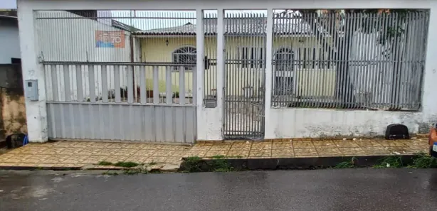 Casa com 1 Quarto à venda, 200m² no Compensa, Manaus