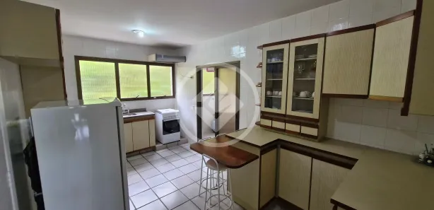 Apartamento com 3 Quartos à venda, 172m² no Morro Sorocotuba, Guarujá