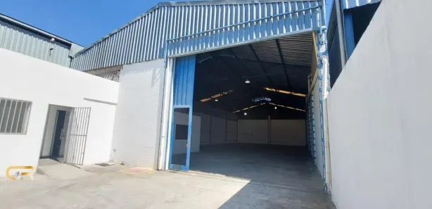 Galpão/Depósito/Armazém para alugar, 395m² no Boa Esperança, Santa Luzia
