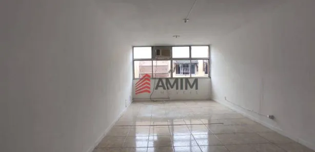 Sala Comercial à venda, 40m² no Centro, São Gonçalo