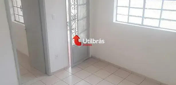 Casa com 3 Quartos à venda, 180m² no Primeiro de Maio, Belo Horizonte