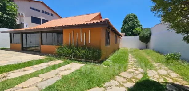 Casa com 3 Quartos para alugar, 194m² no Setor Habitacional Jardim Botânico, Brasília