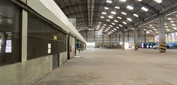 Galpão/Depósito/Armazém para alugar, 930m² no Pirajá, Salvador