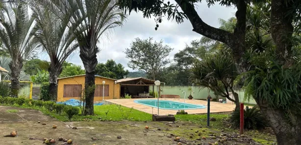 Fazenda/Sítio com 4 Quartos para alugar, 500m² no , Juatuba