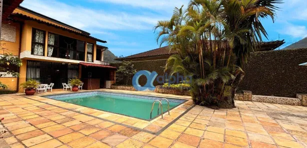 Casa com 4 Quartos para alugar, 280m² no Morin, Petrópolis