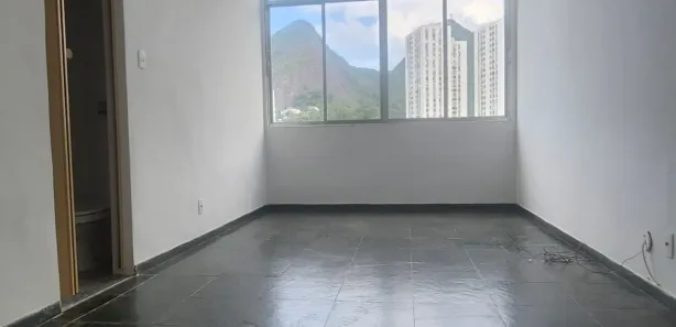 Kitnet para alugar, 24m² no Laranjeiras, Rio de Janeiro