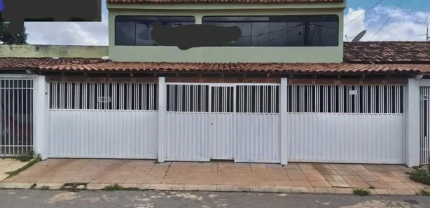 Sobrado com 5 Quartos à venda, 275m² no Setor Central, Brasília