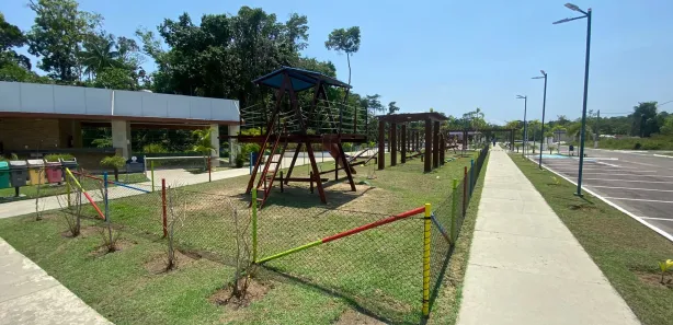 Lote/Terreno à venda, 250m² no Ponta Negra, Manaus