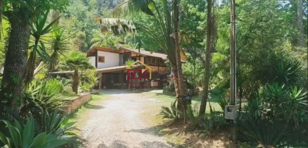 Casa com 3 Quartos para alugar, 300m² no Centro, Santo Antônio do Pinhal