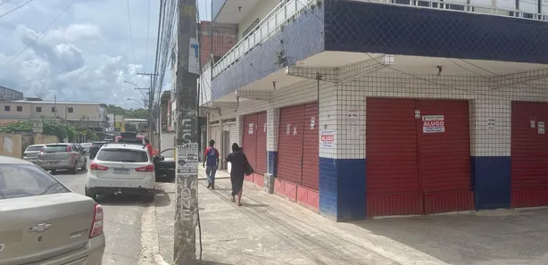 Prédio Comercial para alugar, 60m² no Centro, Camaçari
