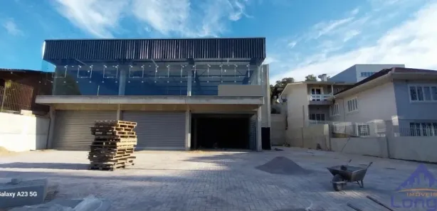Galpão/Depósito/Armazém com 1 Quarto para alugar, 540m² no Panazzolo, Caxias do Sul