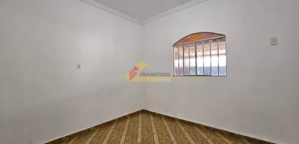 Casa com 3 Quartos para alugar, 80m² no Belvedere, Divinópolis