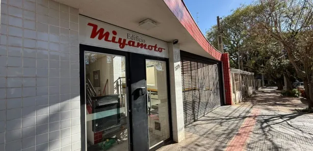 Kitnet com 1 Quarto para alugar, 60m² no Zona 07, Maringá