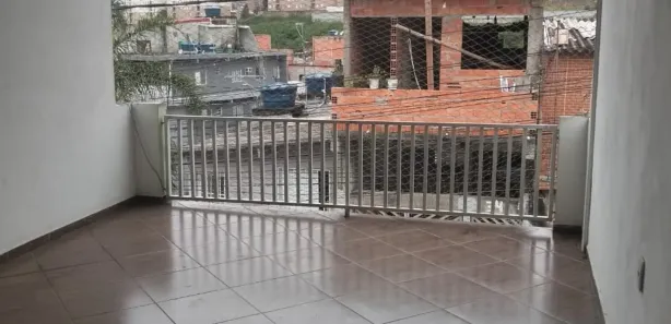 Casa com 3 Quartos para alugar, 140m² no Vila Veloso, Carapicuíba