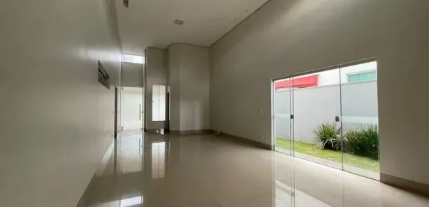 Casa com 3 Quartos para alugar, 300m² no Jardins Valência, Goiânia