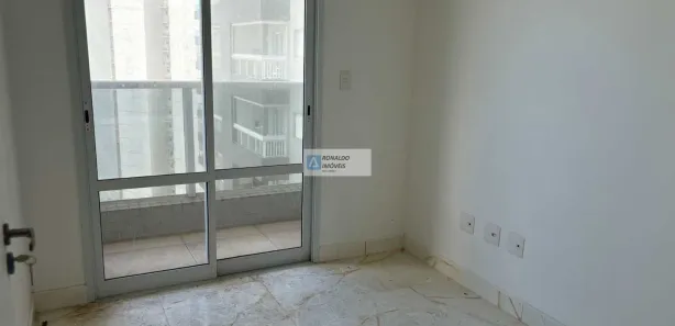 Sala Comercial à venda, 37m² no Boqueirão, Praia Grande