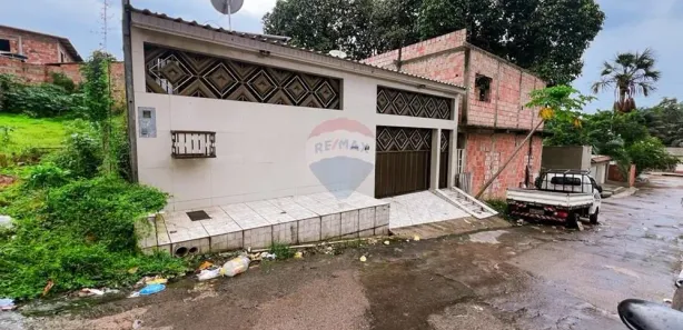 Casa com 3 Quartos à venda, 234m² no Lírio do Vale, Manaus