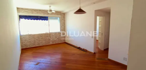 Apartamento com 2 Quartos à venda, 77m² no Leme, Rio de Janeiro