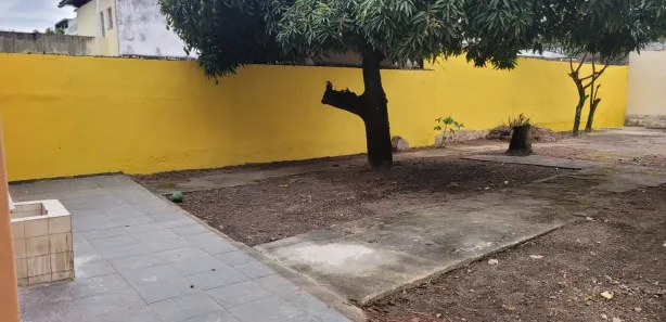 Casa com 4 Quartos para venda ou aluguel, 600m² no Campo Grande, Rio de Janeiro