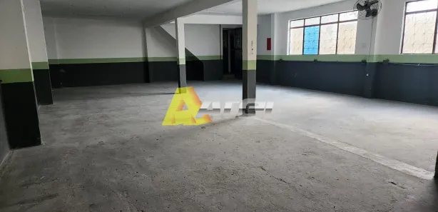 Galpão/Depósito/Armazém para alugar, 341m² no Bento Ribeiro, Rio de Janeiro