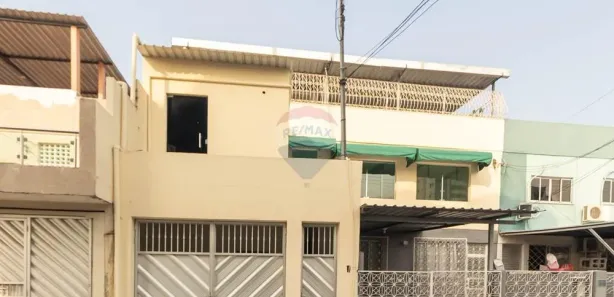 Casa com 6 Quartos à venda, 348m² no Adrianópolis, Manaus