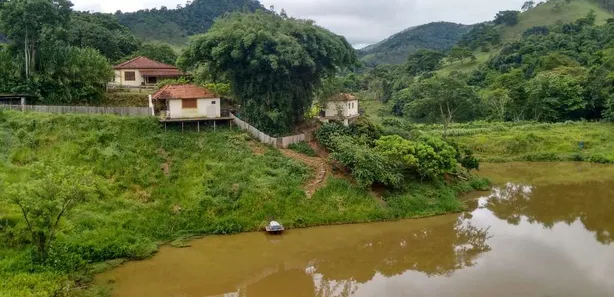 Fazenda/Sítio com 3 Quartos à venda, 59800m² no , Passa Vinte