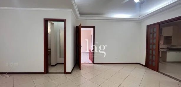 Casa de Condomínio com 3 Quartos para alugar, 164m² no Granja Olga III, Sorocaba