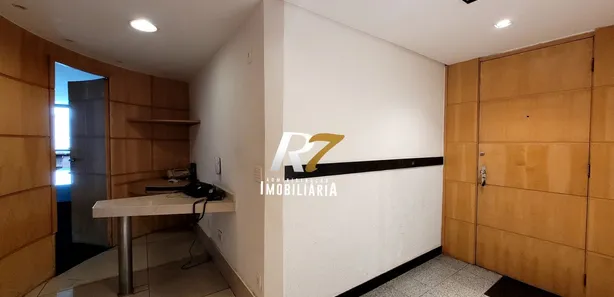 Sala Comercial para venda ou aluguel, 122m² no Belvedere, Belo Horizonte