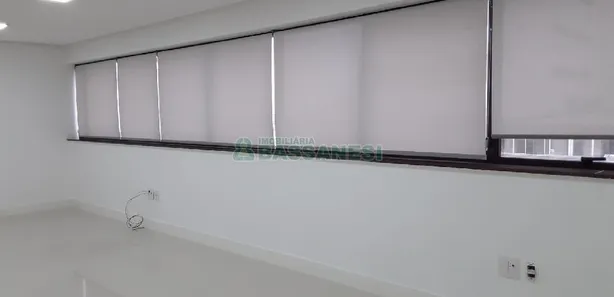 Sala Comercial para alugar, 61m² no Centro, Caxias do Sul