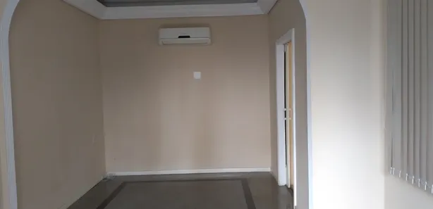 Imóvel Comercial com 3 Quartos para alugar, 10m² no Centro, Nova Iguaçu