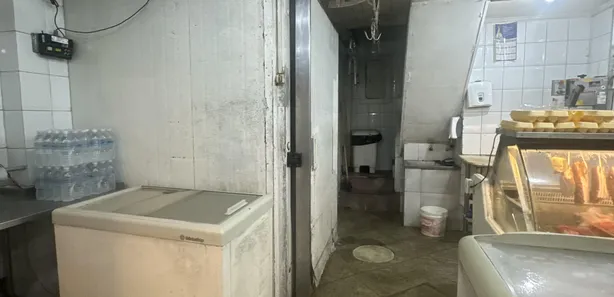 Ponto Comercial à venda, 70m² no Leme, Rio de Janeiro