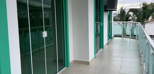 Apartamento com 2 Quartos para alugar, 90m² no Portinho, Cabo Frio
