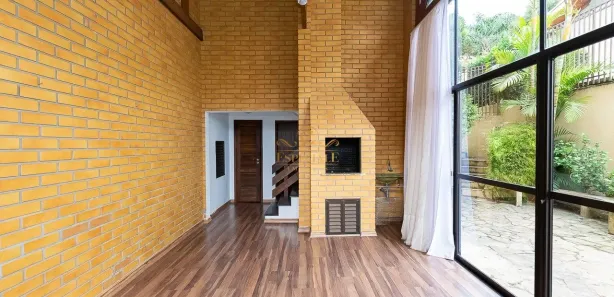 Casa de Condomínio com 4 Quartos para alugar, 297m² no Tanguá, Almirante Tamandaré