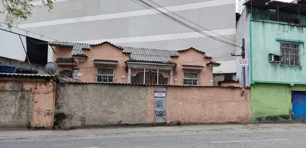Imóvel Comercial com 3 Quartos para alugar, 10m² no Centro, Nova Iguaçu