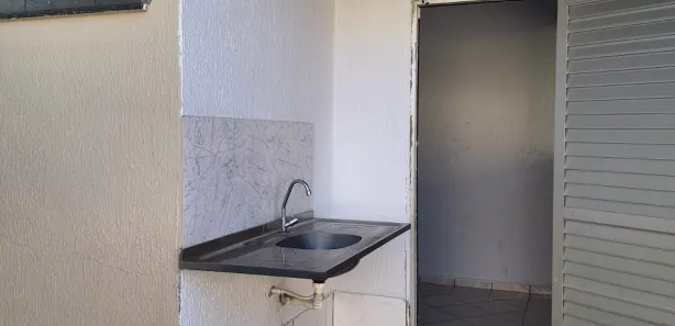 Casa com 3 Quartos para alugar, 250m² no Parque das Laranjeiras, Goiânia