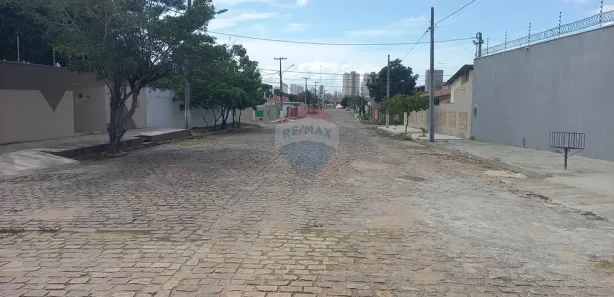 Galpão/Depósito/Armazém para alugar, 750m² no Candelária, Natal