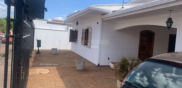 Sobrado com 4 Quartos à venda, 462m² no Centro, Araraquara