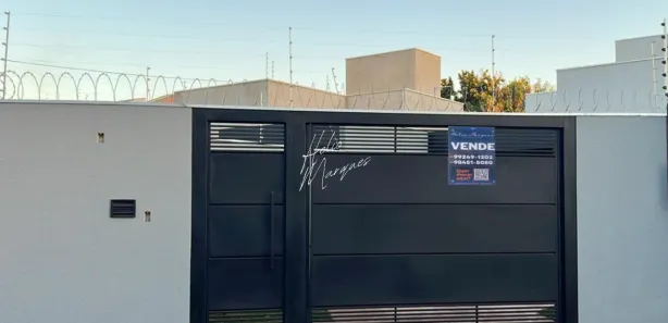 Casa com 2 Quartos à venda, 75m² no Jardim Itamaracá, Campo Grande
