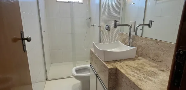 Casa de Condomínio com 3 Quartos para alugar, 200m² no Setor Habitacional Jardim Botânico, Brasília