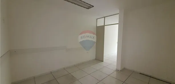 Sala Comercial para alugar, 41m² no Caminho das Árvores, Salvador